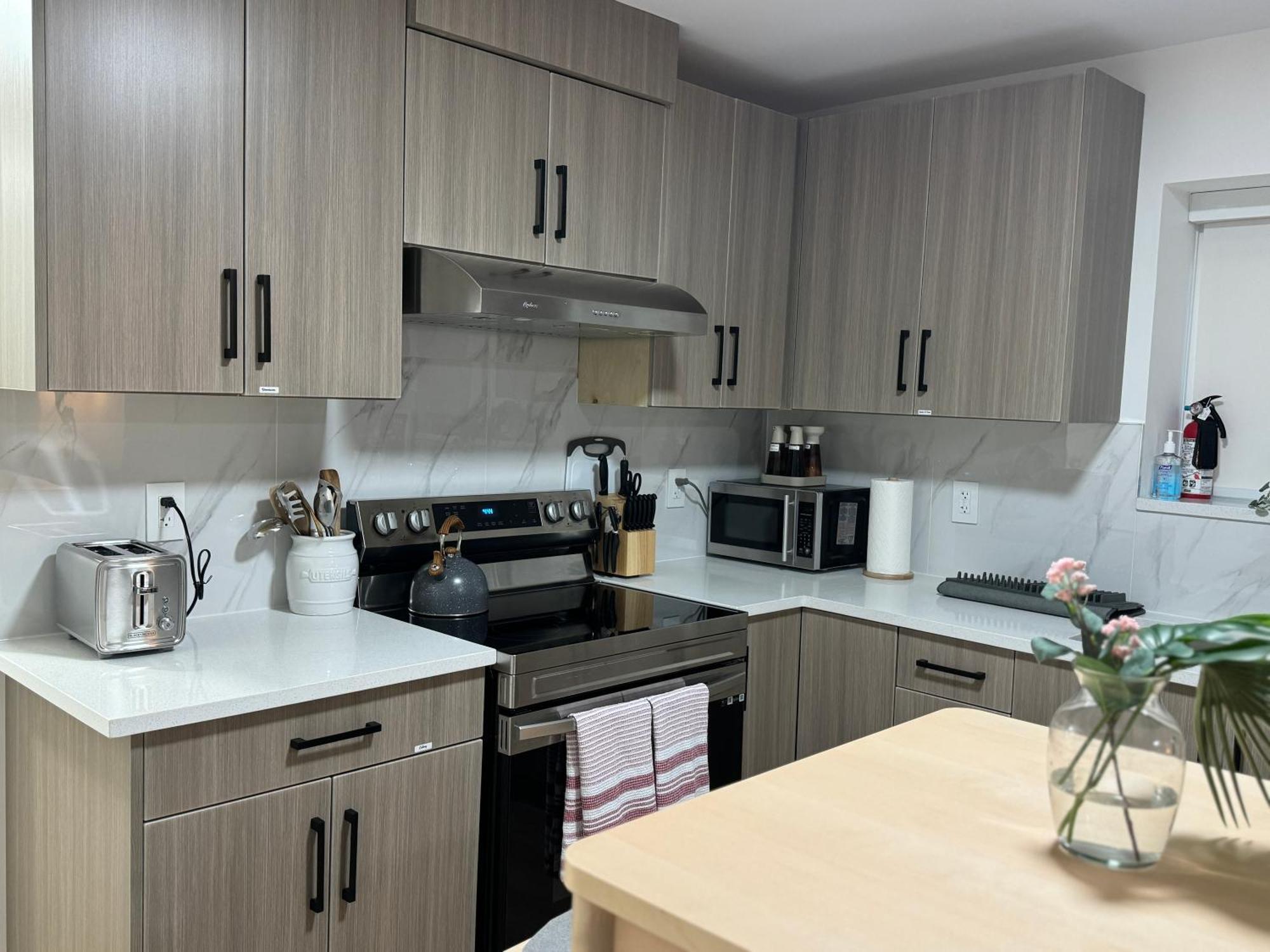 The Sunset Haven- Cozy 2Br Basement Suite Near White Rock Surrey Exteriér fotografie